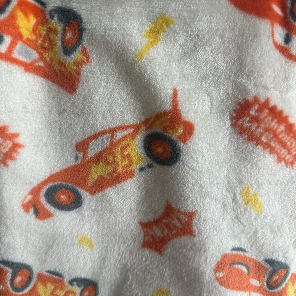 NWT Disney Toddler Size Cars Lightning McQueen Plush Blanket 40x50 Oversized